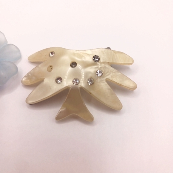 Lot of 4 Vintage‎ Barrettes or Clips - Picture 3 of 8